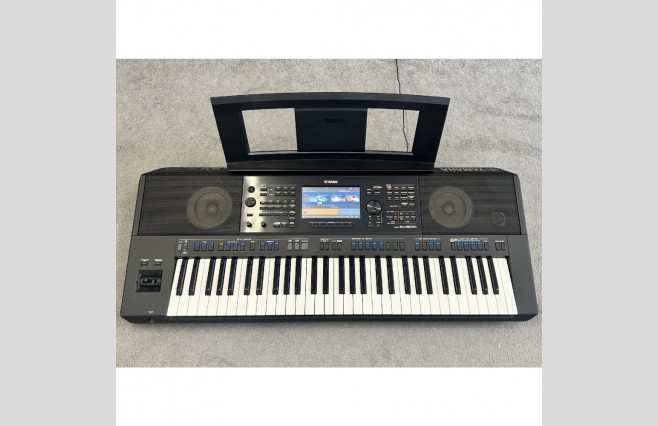 Yamaha PSR-SX900 Keyboard, Used (SN:BCAO01027) - Image 4